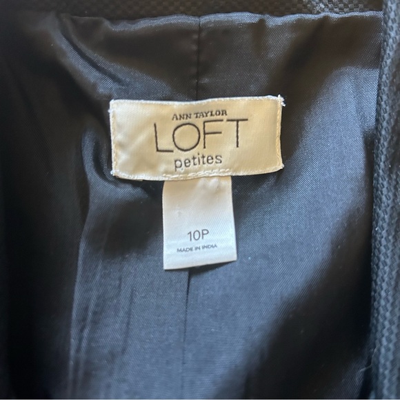 LOFT black textured cotton cropped blazer - Picture 3 of 9